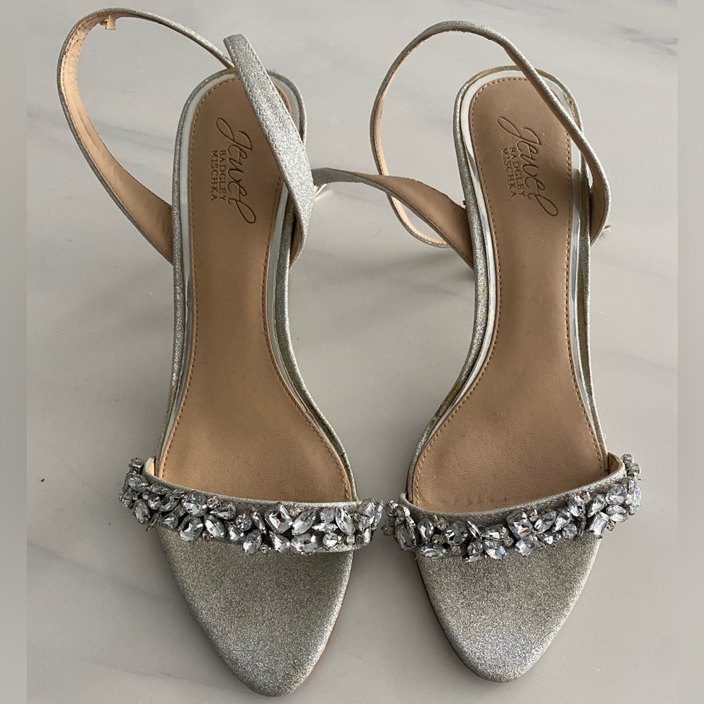 Jewel Badgley Mischka Silver Sparkle Embellished Women's Strap Sandals